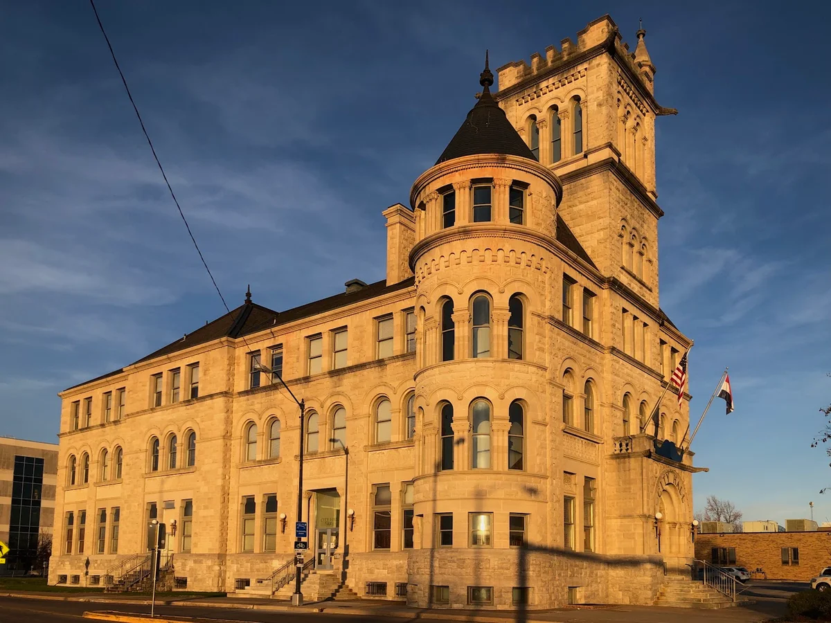 Historic City Hall in Springfield - Ask AI | mindtrip