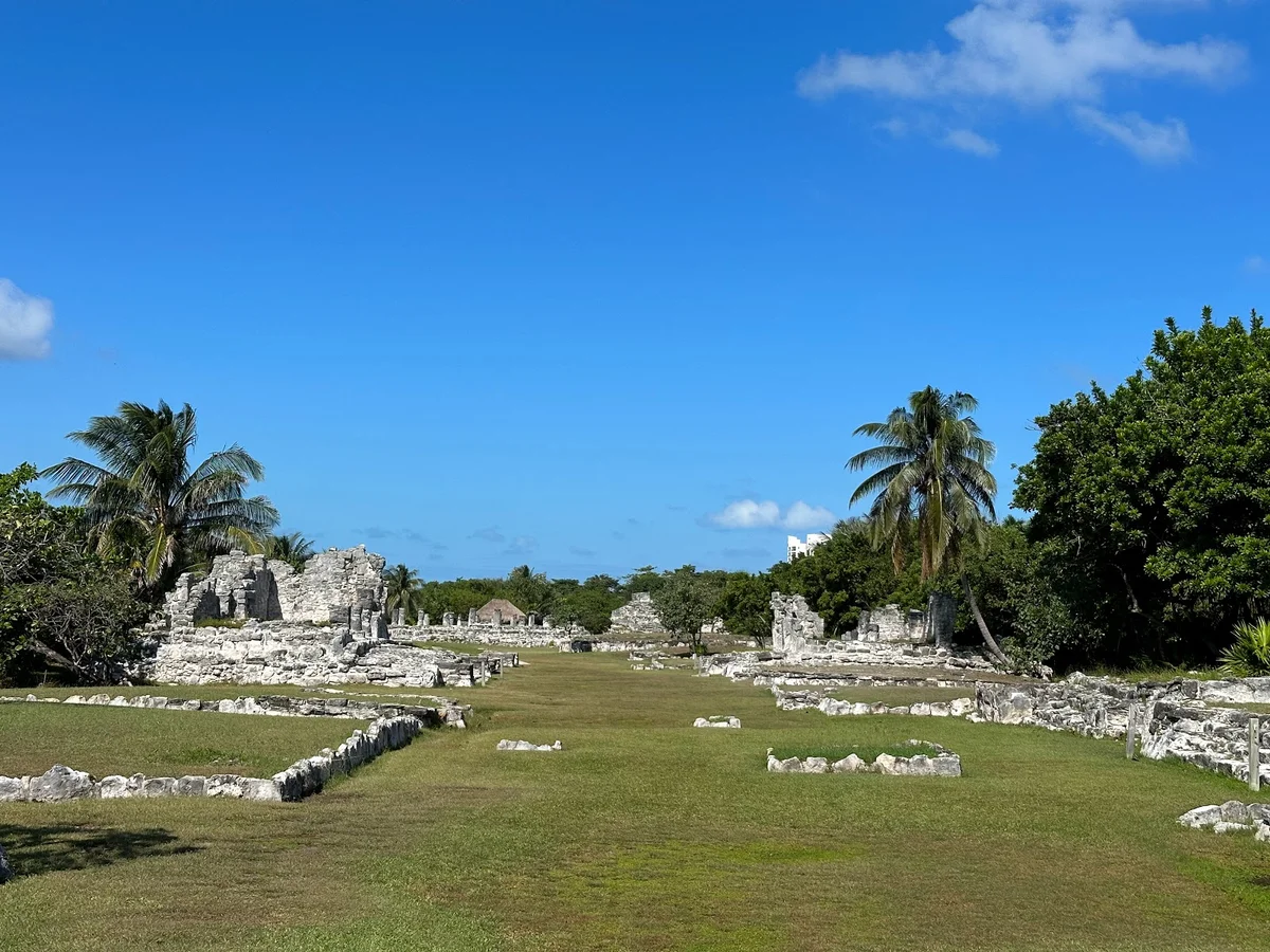 El Rey Archaeological Zone in Cancun - Ask AI | mindtrip