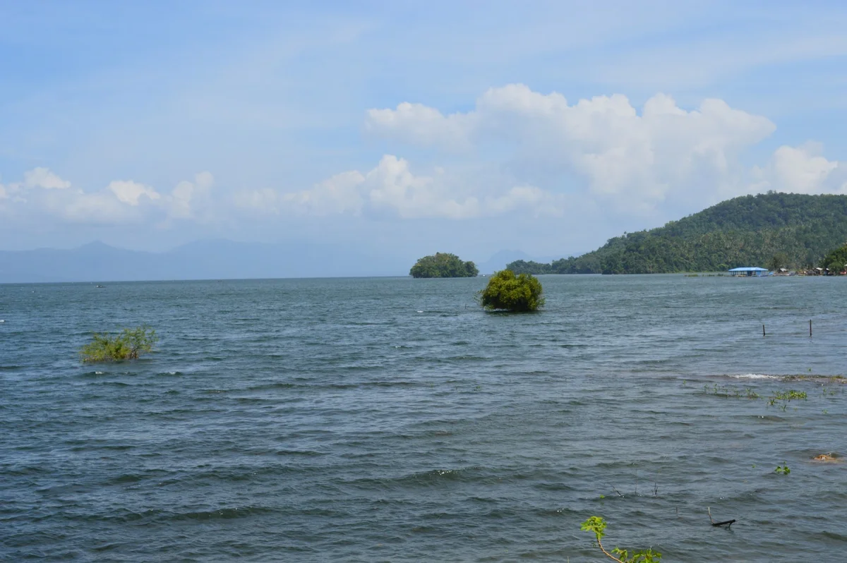 Lake Mainit in Alegria, Caraga | What to Know Before You Go
