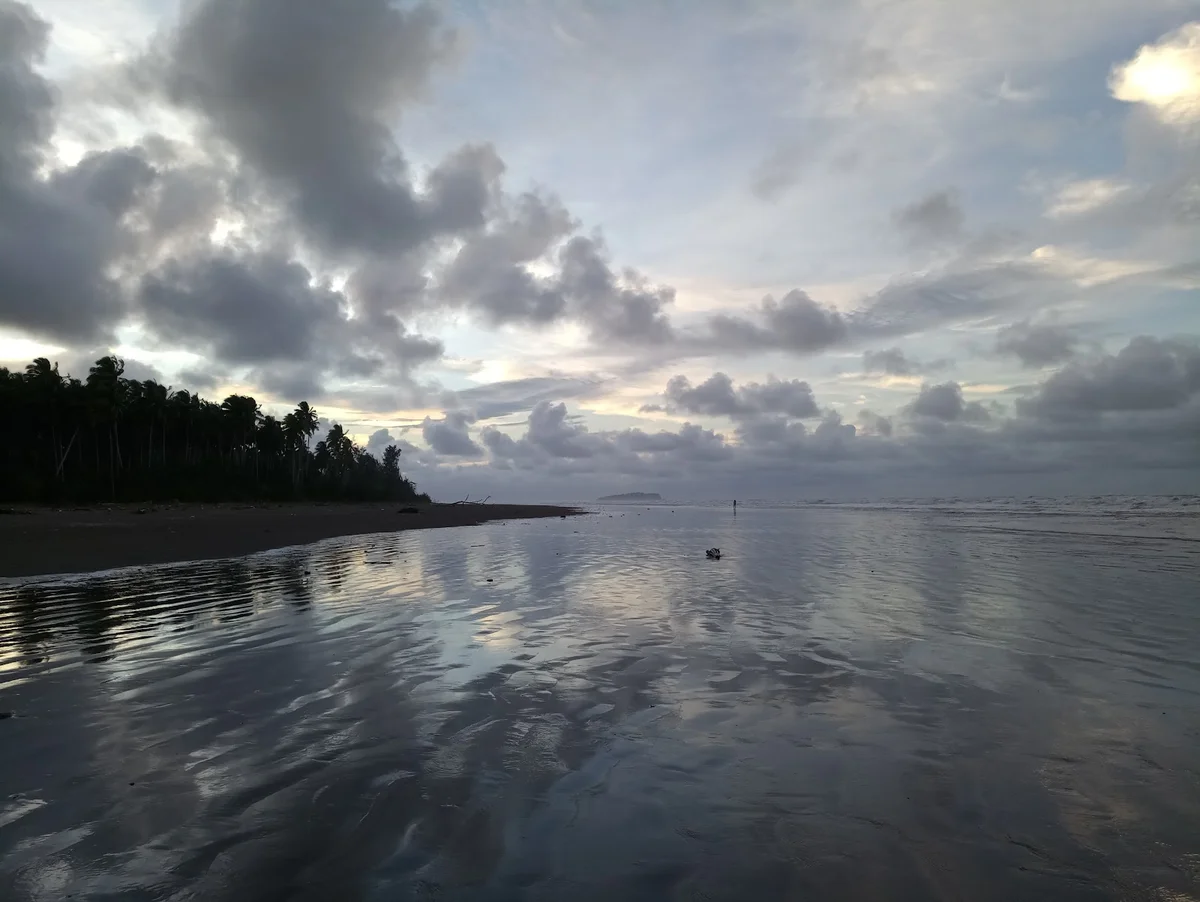 Golden Beach, Trombol | What to Know Before You Go
