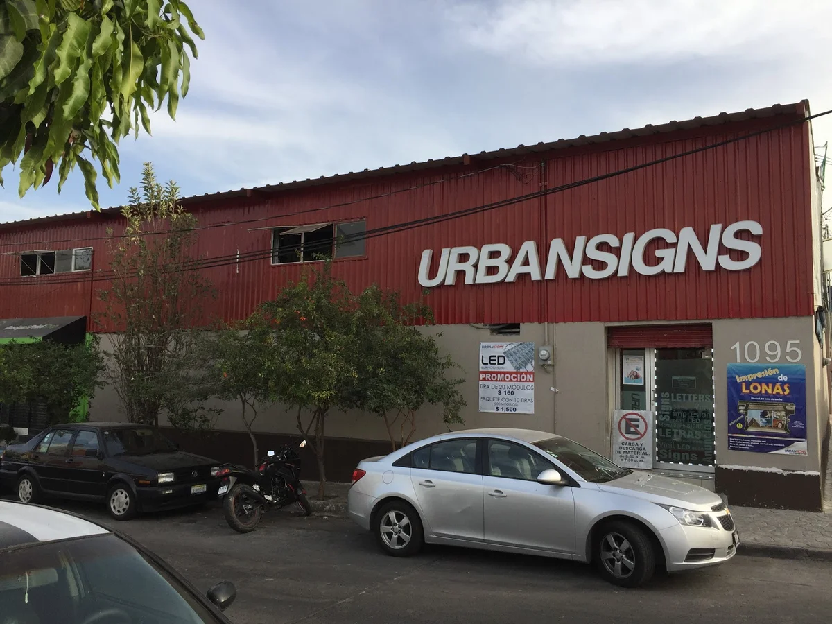 Urban Signs in Guadalajara | What to Know Before You Go
