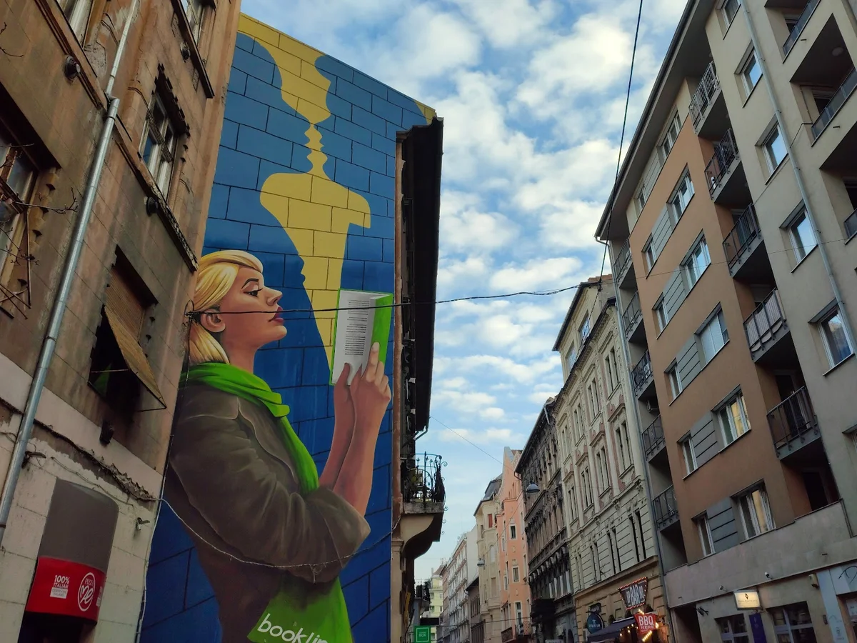 Akácfa Street in Budapest - Ask AI | mindtrip