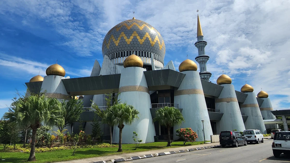 Sabah State Mosque (Masjid Negeri Sabah)