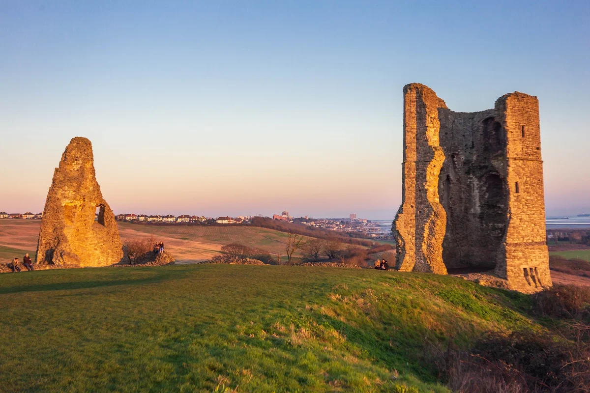 Hadleigh Castle in Hadleigh, England - Ask AI | mindtrip