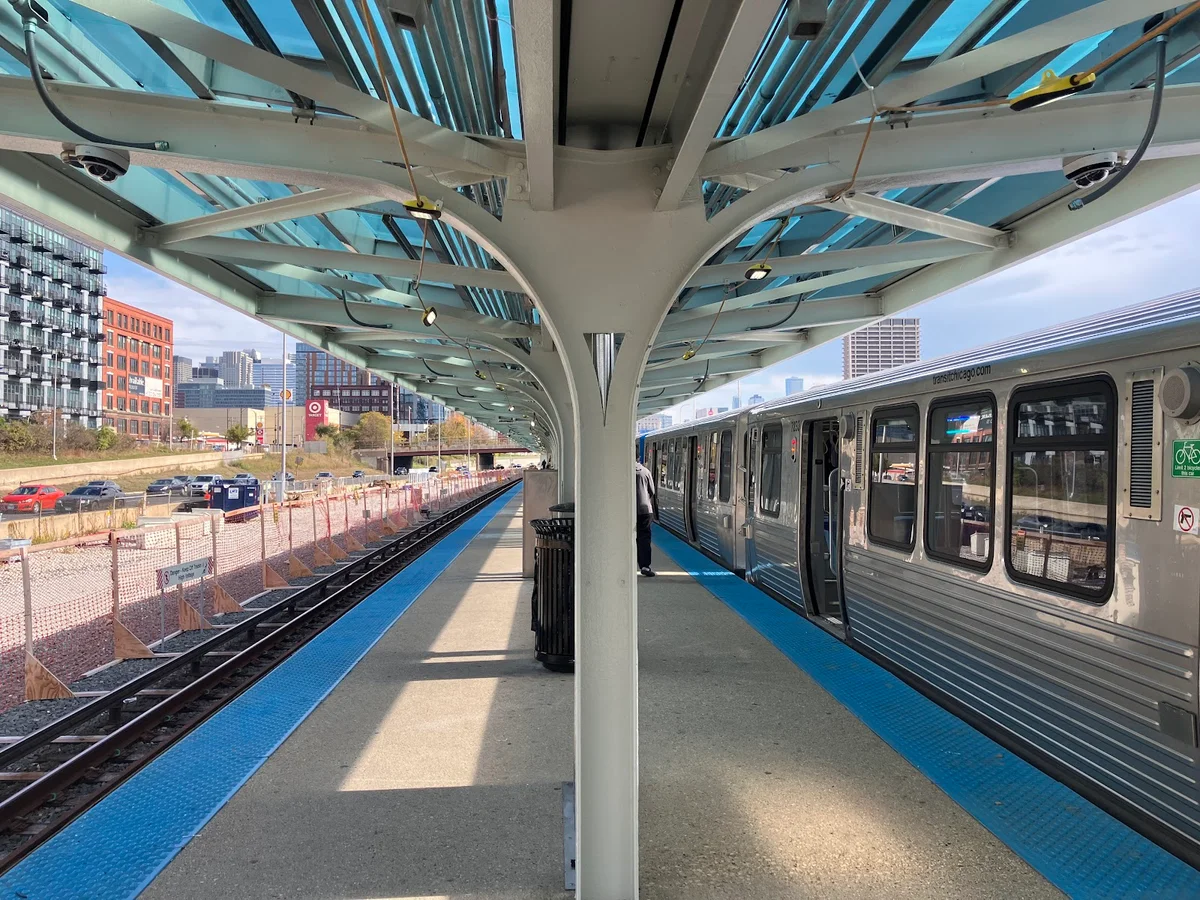 Racine CTA Station in Chicago, Illinois - Ask AI | mindtrip