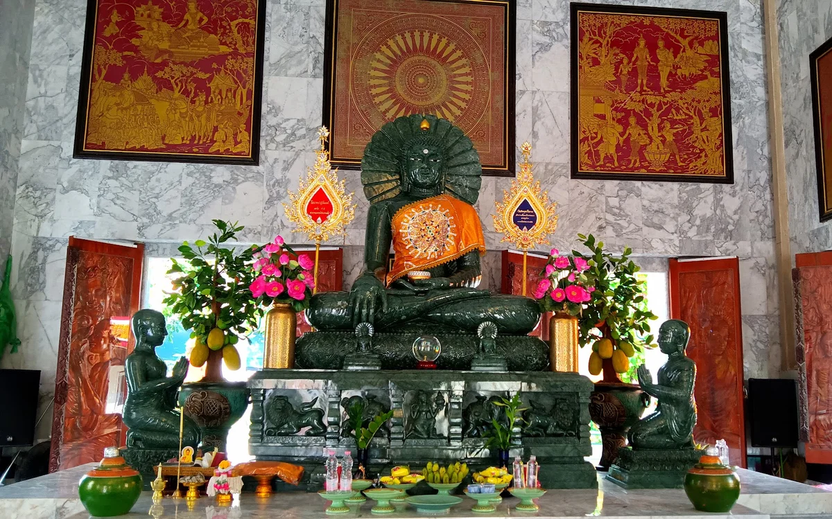 Wat Ratchasittharam Ratchaworawihan (Wat Plub)