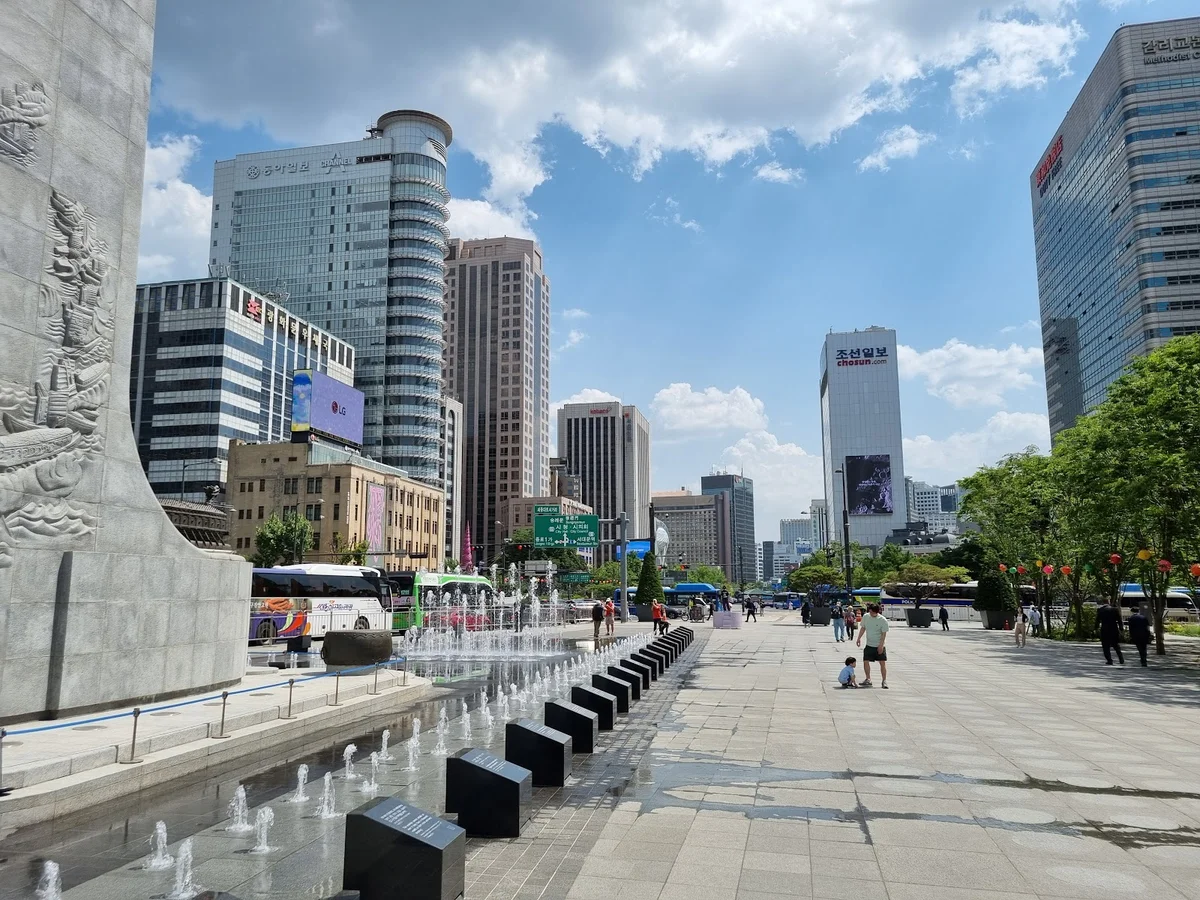 Gwanghwamun Square in Seoul | Ask Anything