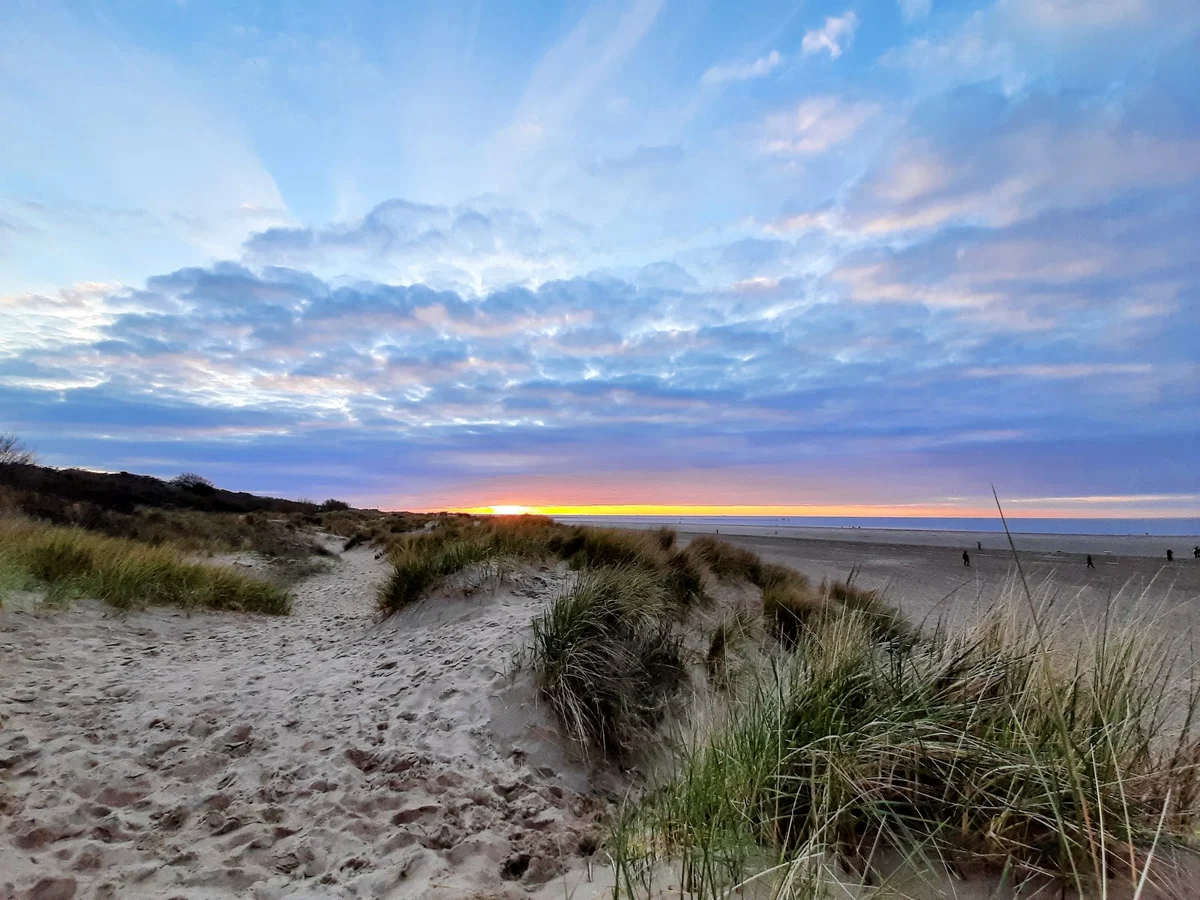 Renesse Strand in Renesse, Zeeland - Ask AI | mindtrip