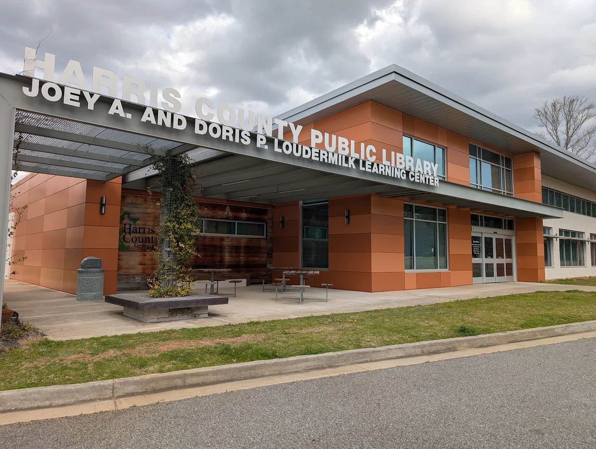 Harris County Public Library in Hamilton - Ask AI | mindtrip