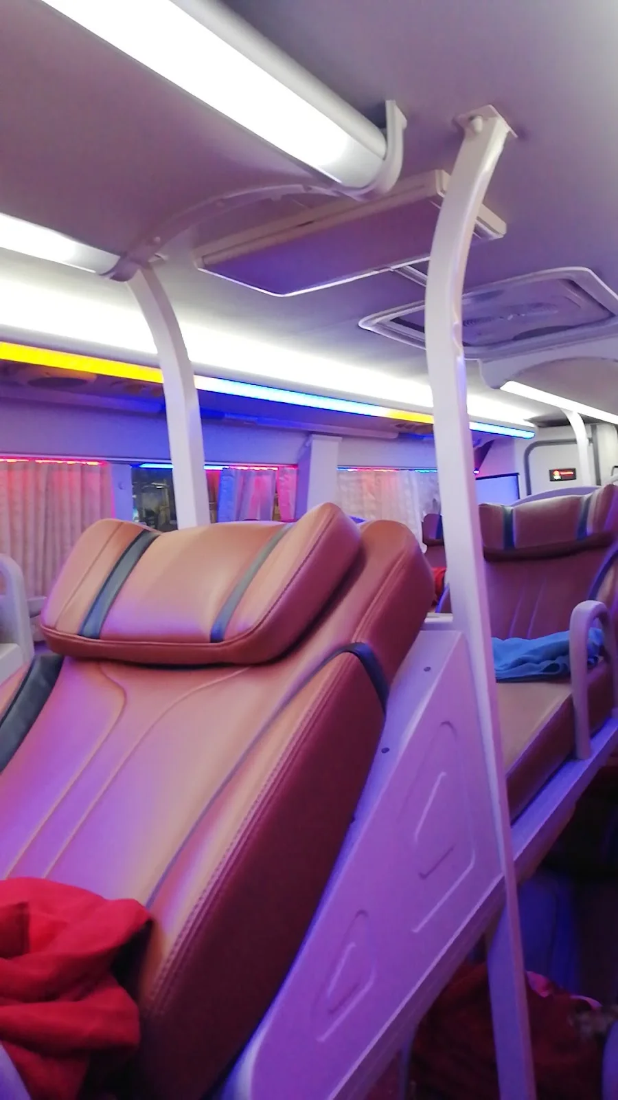 Hey Travel Sleeper Bus in Hanoi, Hà Nội - Ask AI | mindtrip