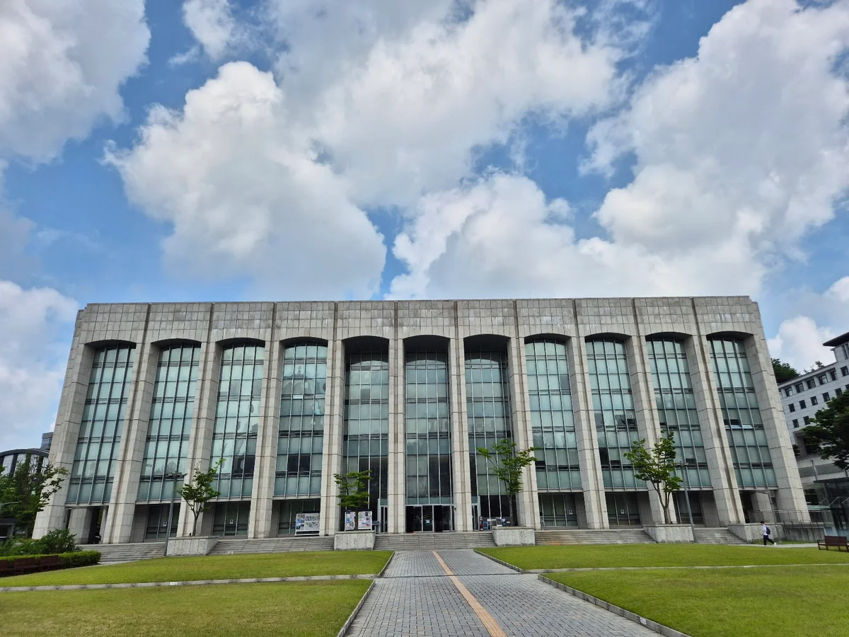 Yonsei University Central Library