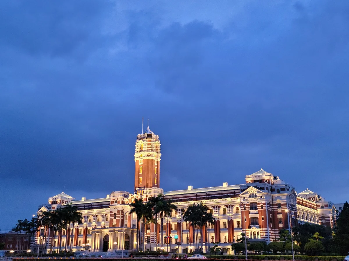 Presidential Office Building - Ask AI | mindtrip