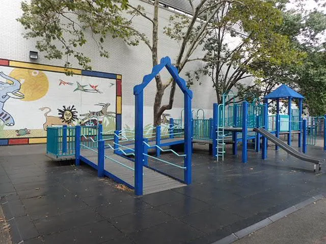 Howard Bennett Playground - Ask AI | mindtrip