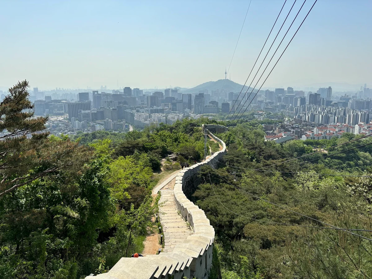Inwangsan Mountain Hiking Trail in Seoul - Ask AI | mindtrip