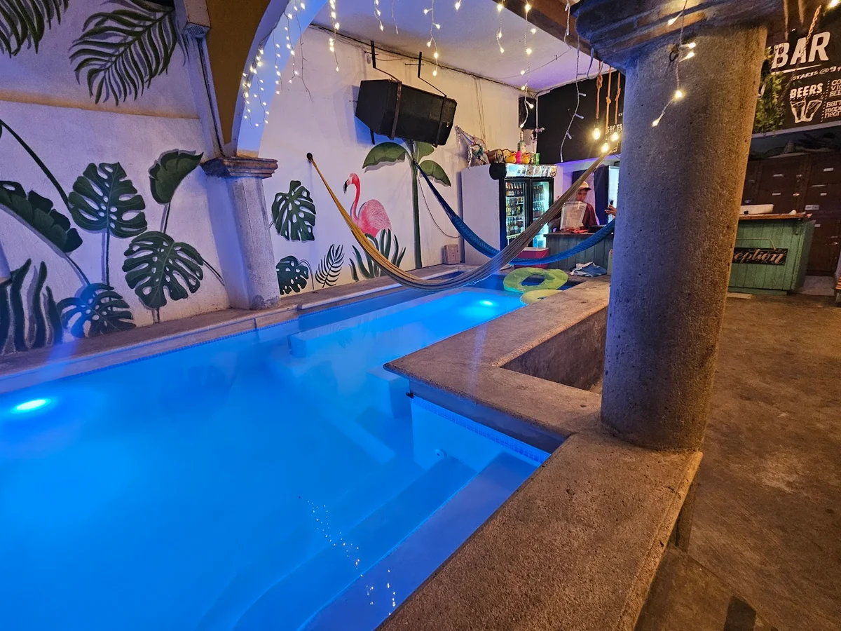 Hunter Bar Cancun in Cancun - Ask AI | mindtrip