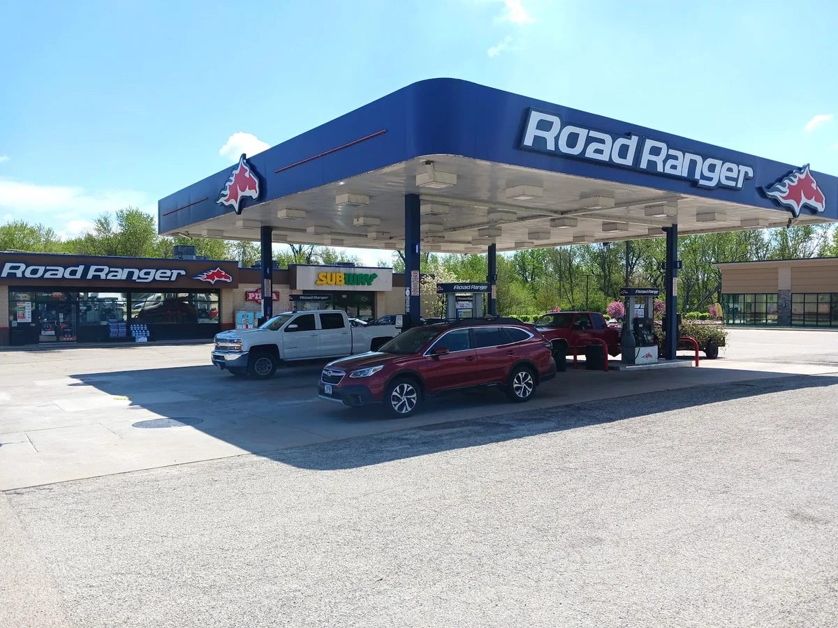 Road Ranger in Rockford, Illinois | Ask Anything