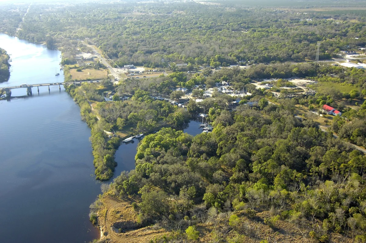 Belle Hatchee Marina in LaBelle | What to Know Before You Go
