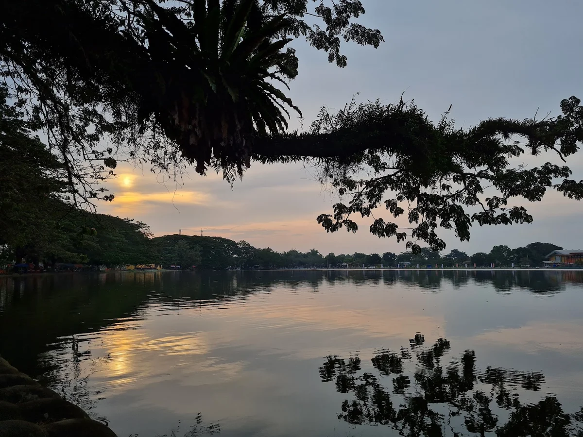 Danau Raja Rengat in Rengat, Riau | Ask Anything