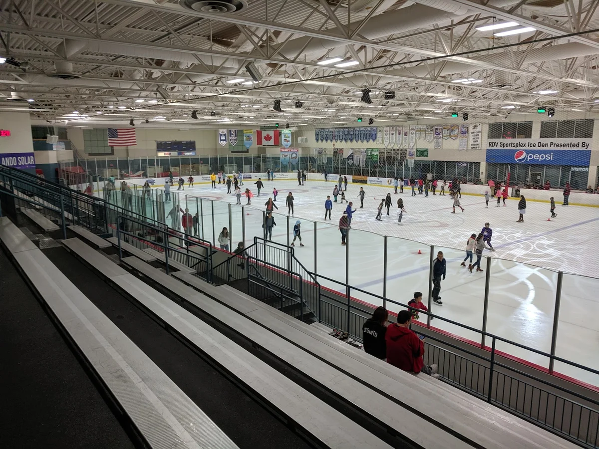 Orlando Ice Den in Orlando, Florida | Ask Anything