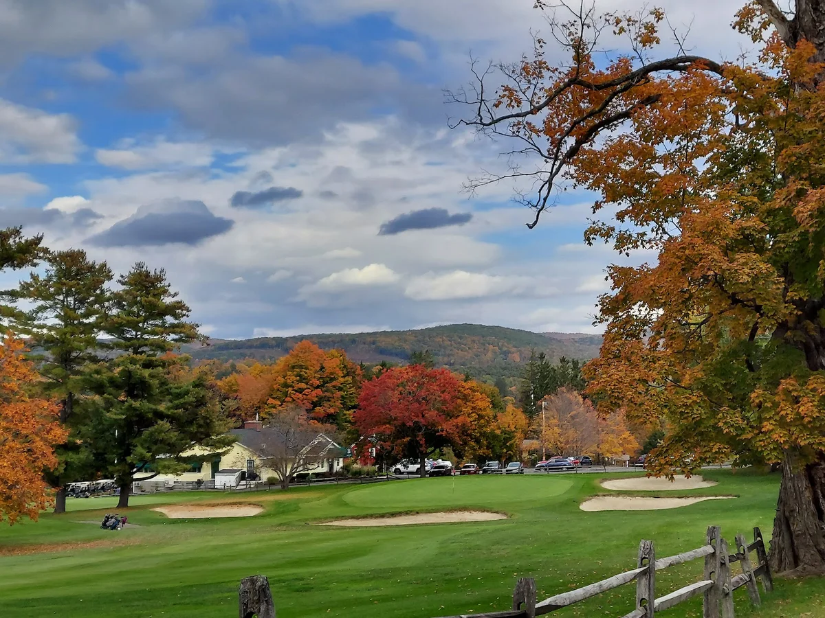 Greenock Country Club in Lee | What to Know Before You Go