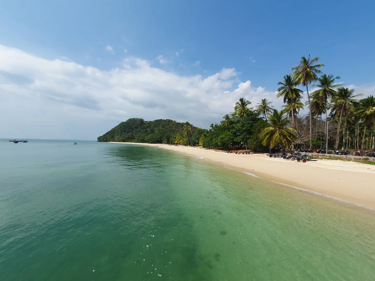 Loh Jak Pier in Phru Nai - Ask AI | mindtrip
