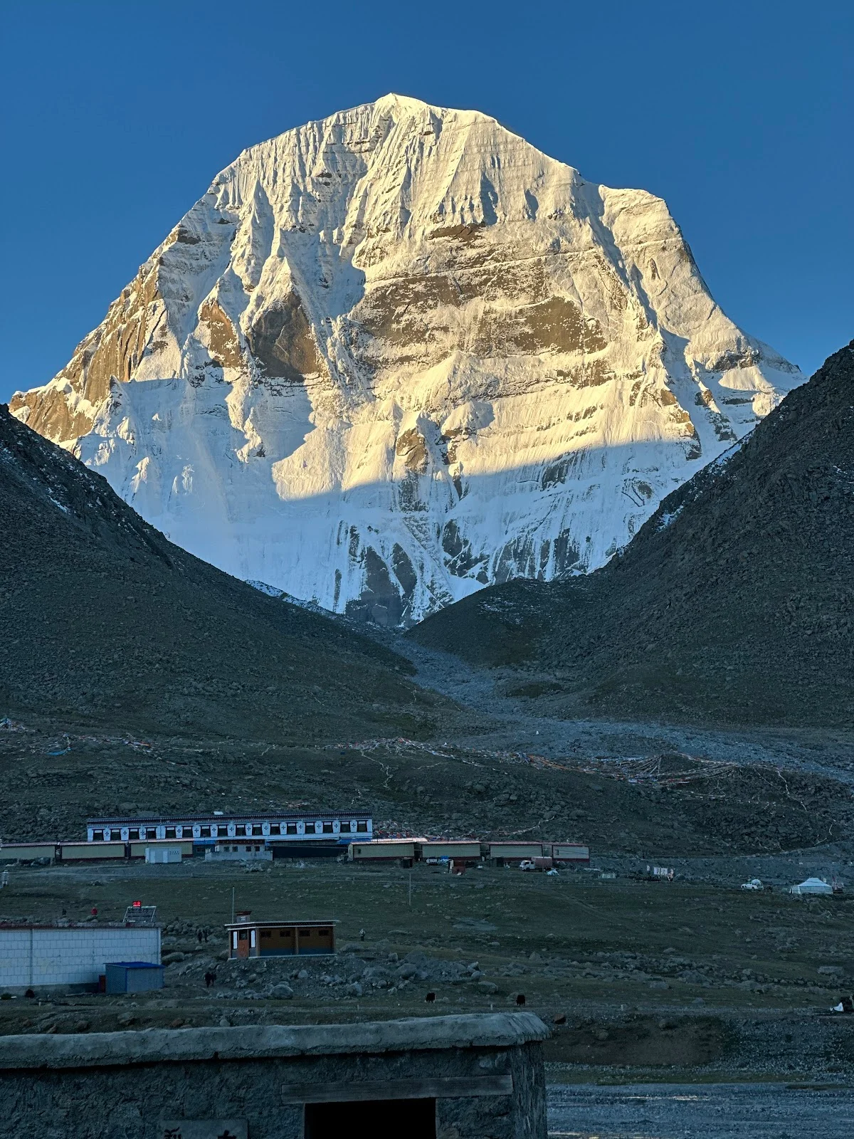 Dirapuk Monastery in Tibet - Ask AI | mindtrip
