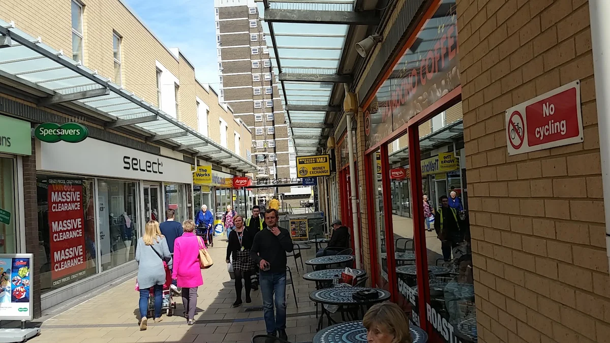 Erith Riverside Shopping Centre - Ask AI | mindtrip