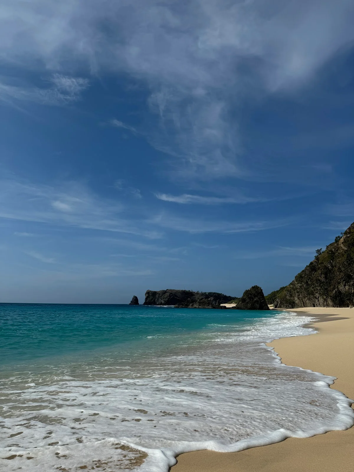 Sibang Cove, Calayan Island, Cagayan - Ask AI | mindtrip
