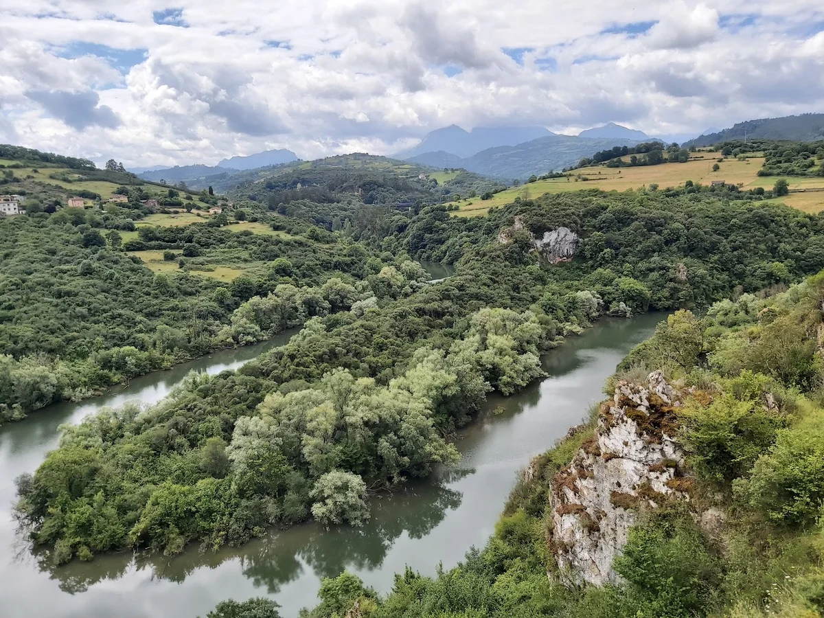 mirador-de-la-pe-ona-meandros-del-nora