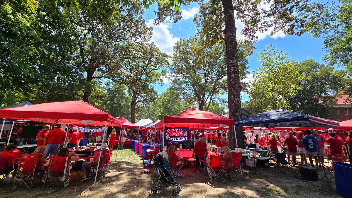 The Grove in Oxford | What to Know Before You Go