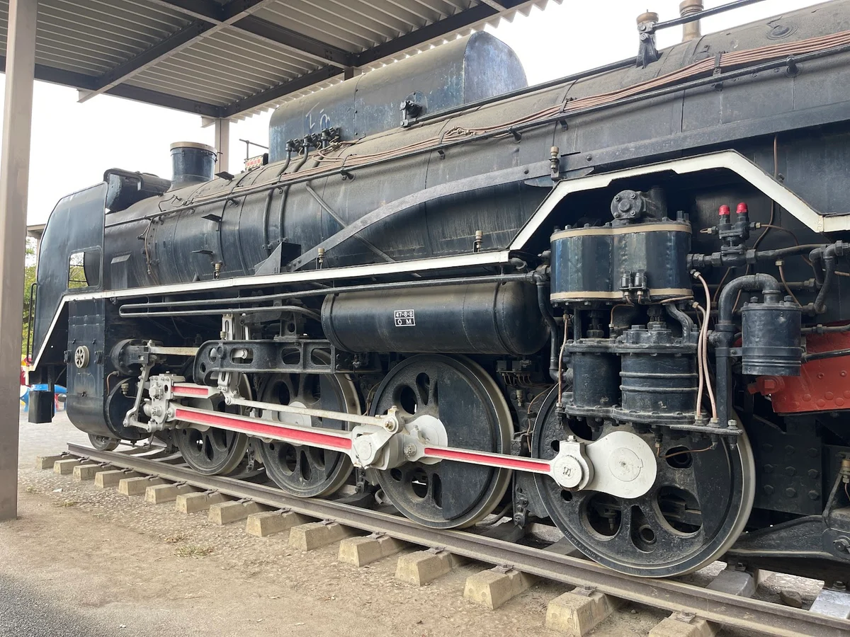 D51-853 Steam Locomotive in Tokyo - Ask AI | mindtrip