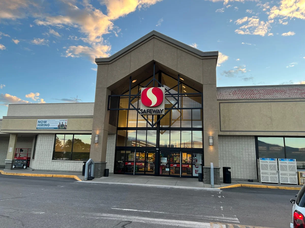 Safeway in Omak, Washington | What to Know Before You Go