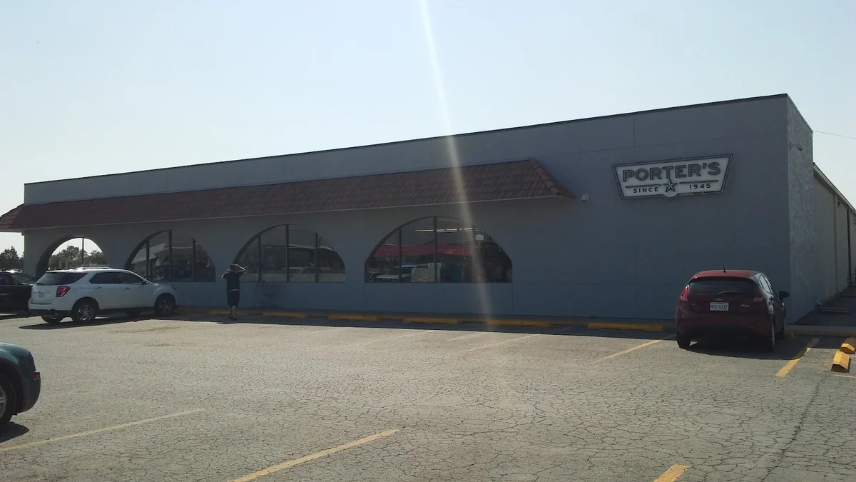 Porter's in Marfa, Texas | Ask Anything