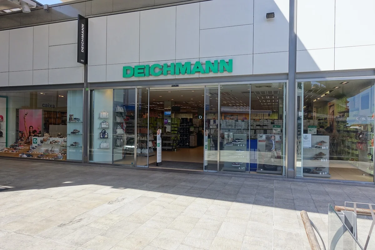 Deichmann in Castelldefels | What to Know Before You Go