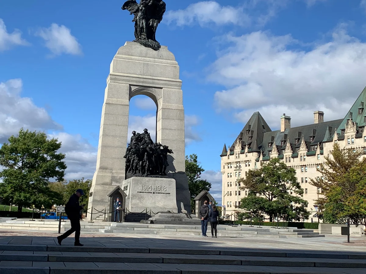 Confederation Square in Ottawa, Ontario - Ask AI | mindtrip