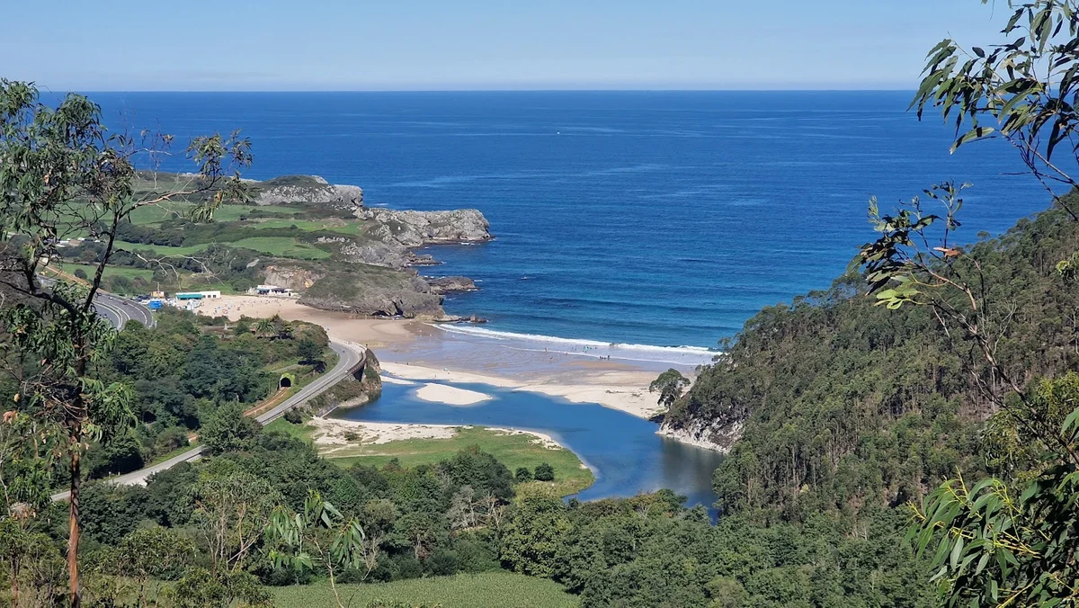 Playa de Toranda in Niembro | What to Know Before You Go