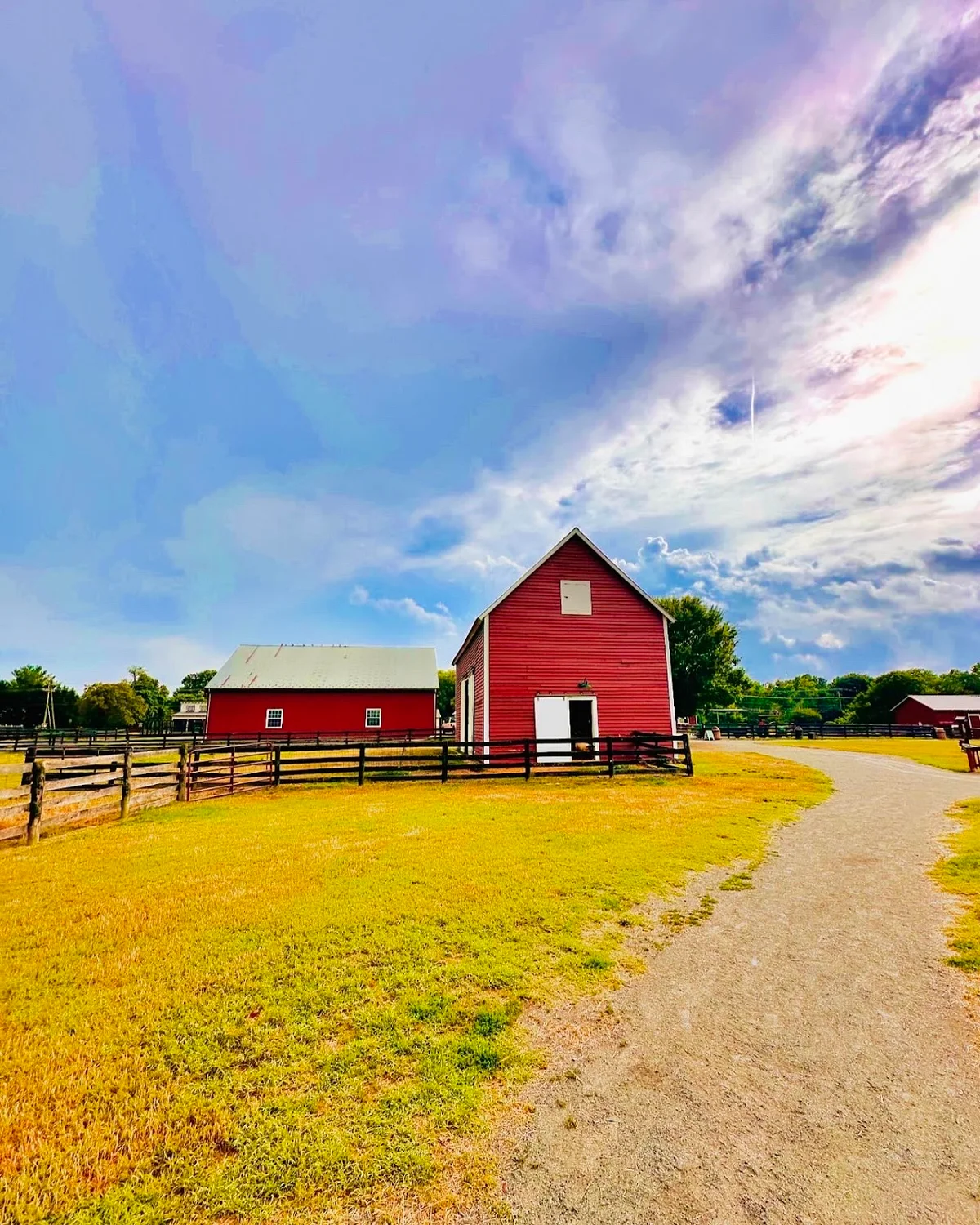 Frying Pan Farm Park Visitor Center - Ask AI | mindtrip