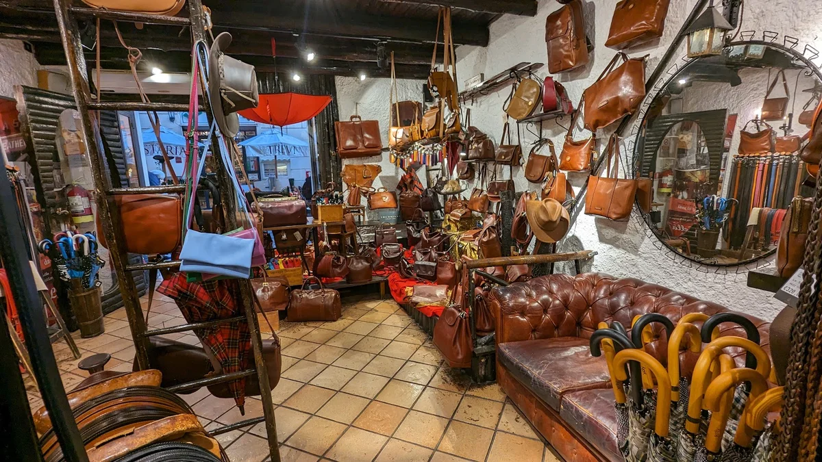 La Sella Roma in Rome, Lazio | Ask Anything