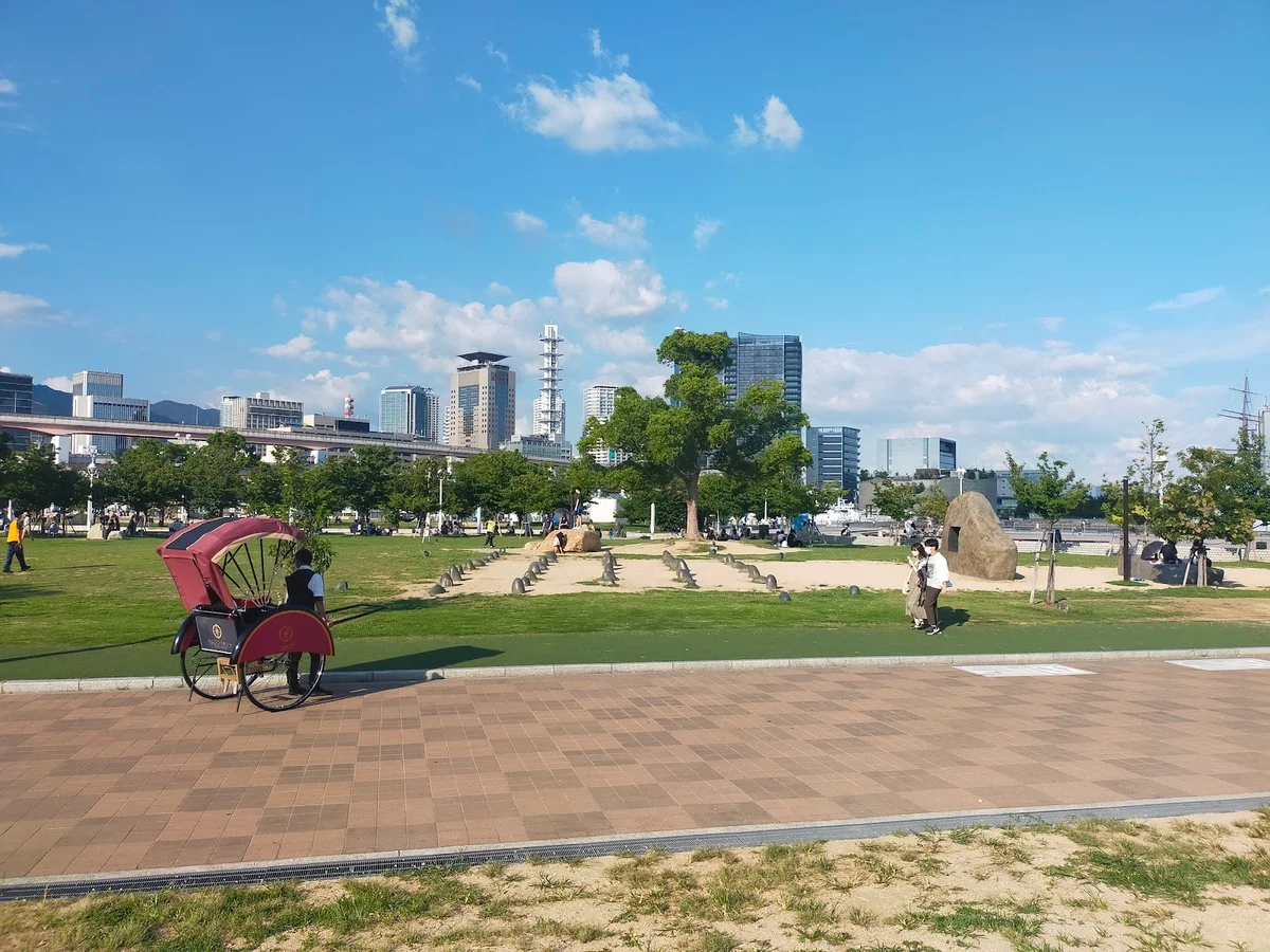Meriken Theater Monument | What to Know Before You Go