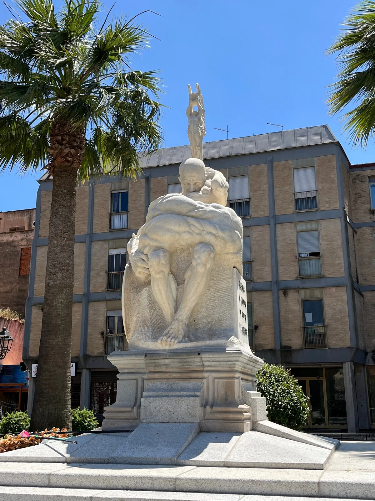 Monumento ai Caduti della Sardegna | Ask Anything