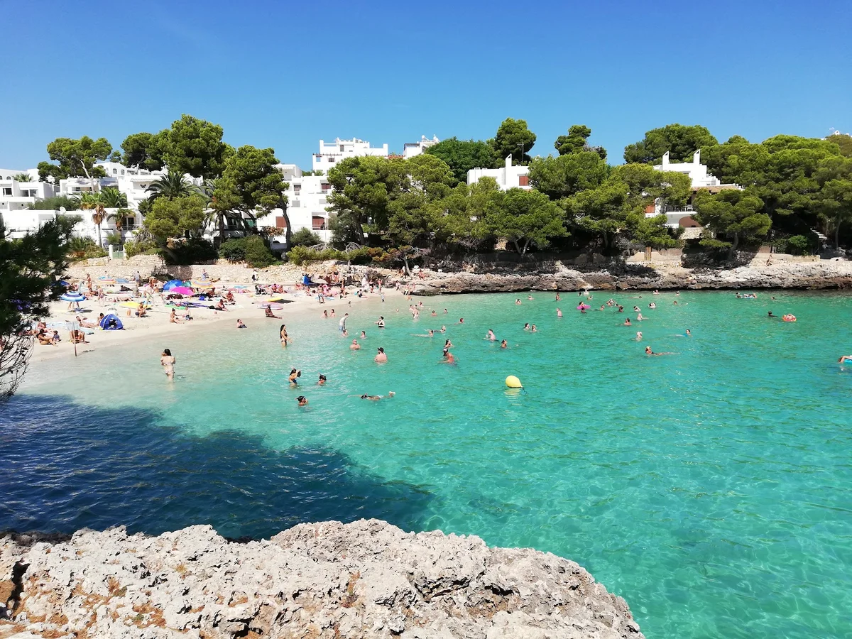 Playa Cala Gran in Cala d'Or | What to Know Before You Go