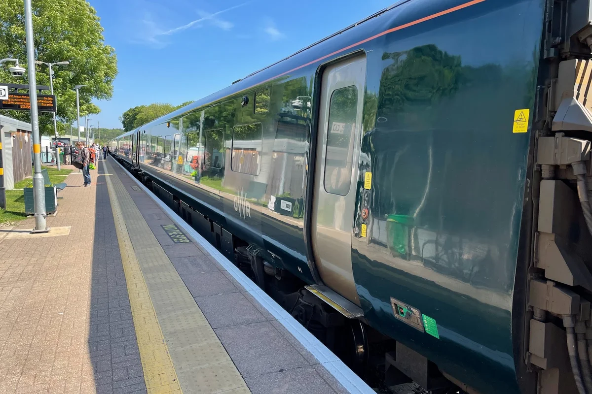 Hanborough Railway Station in Long Hanborough | Ask Anything