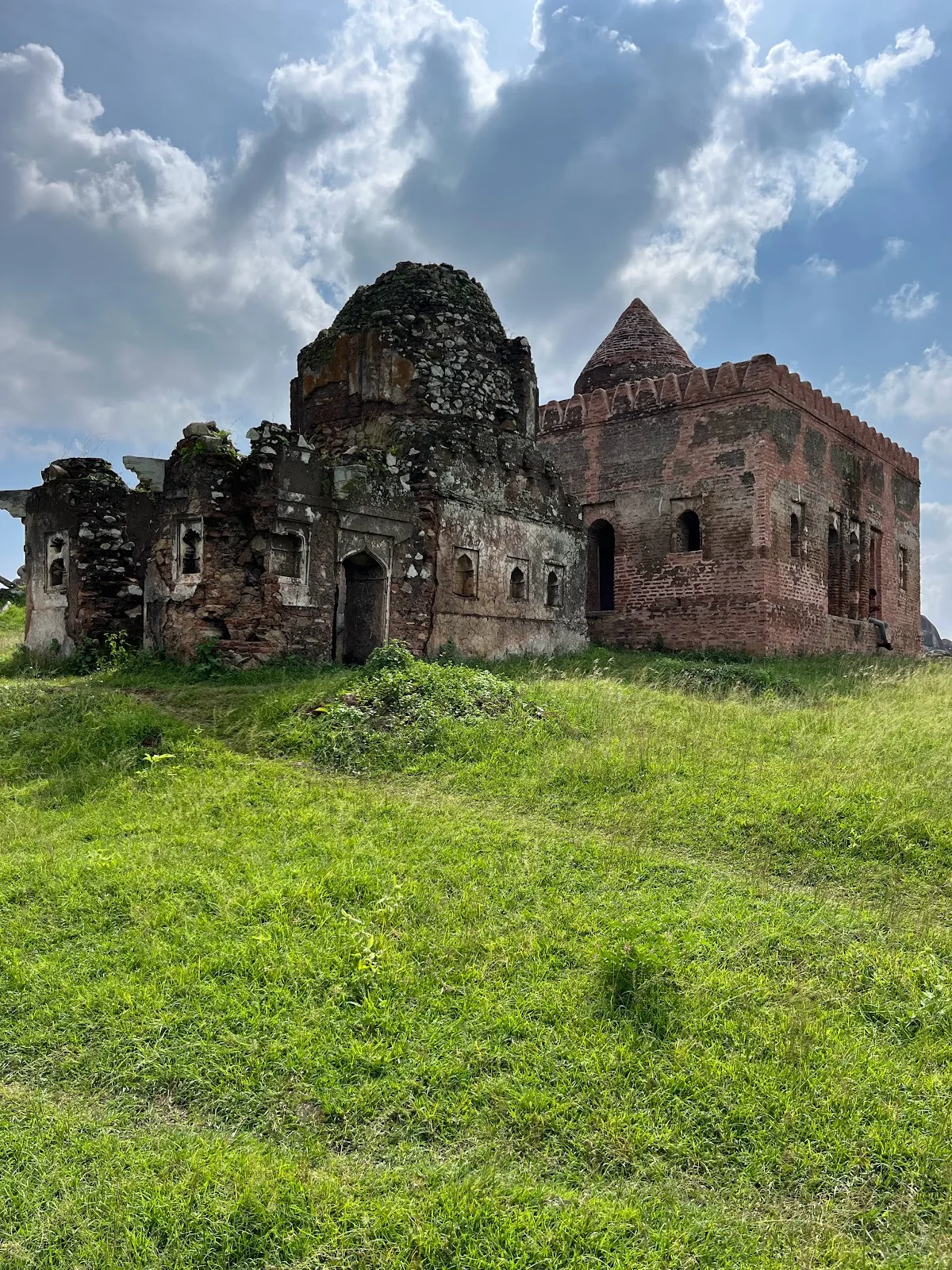 Navratangarh Fort in Jharkhand | What to Know Before You Go