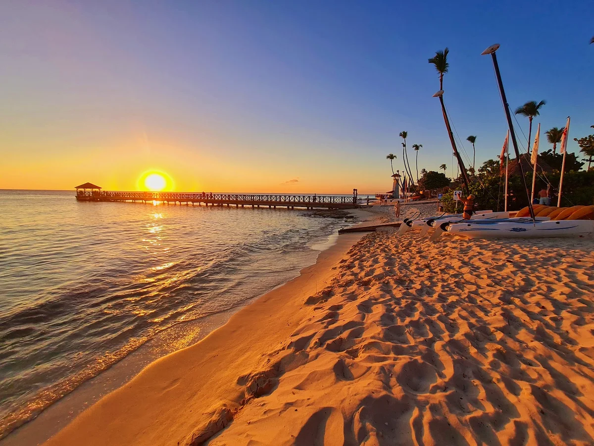 Faro de la Playa Dominicus in Dominicus | Ask Anything
