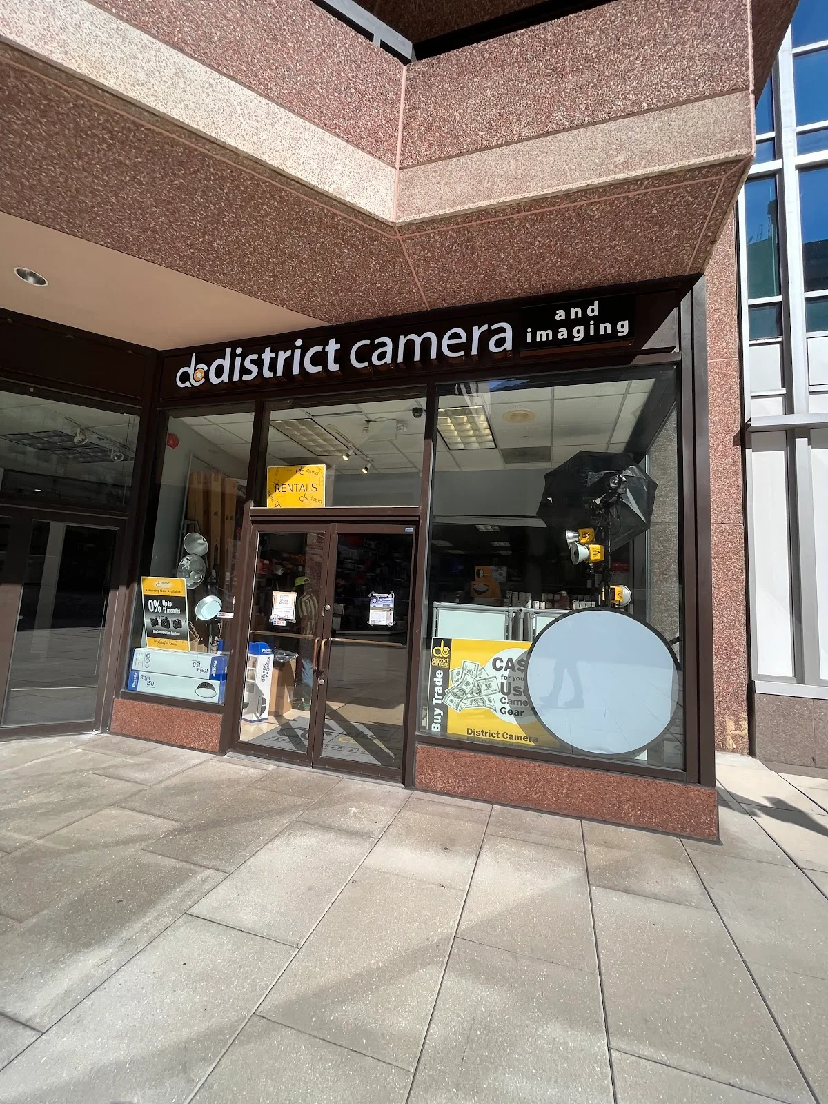 District Camera and Imaging - Ask AI | mindtrip