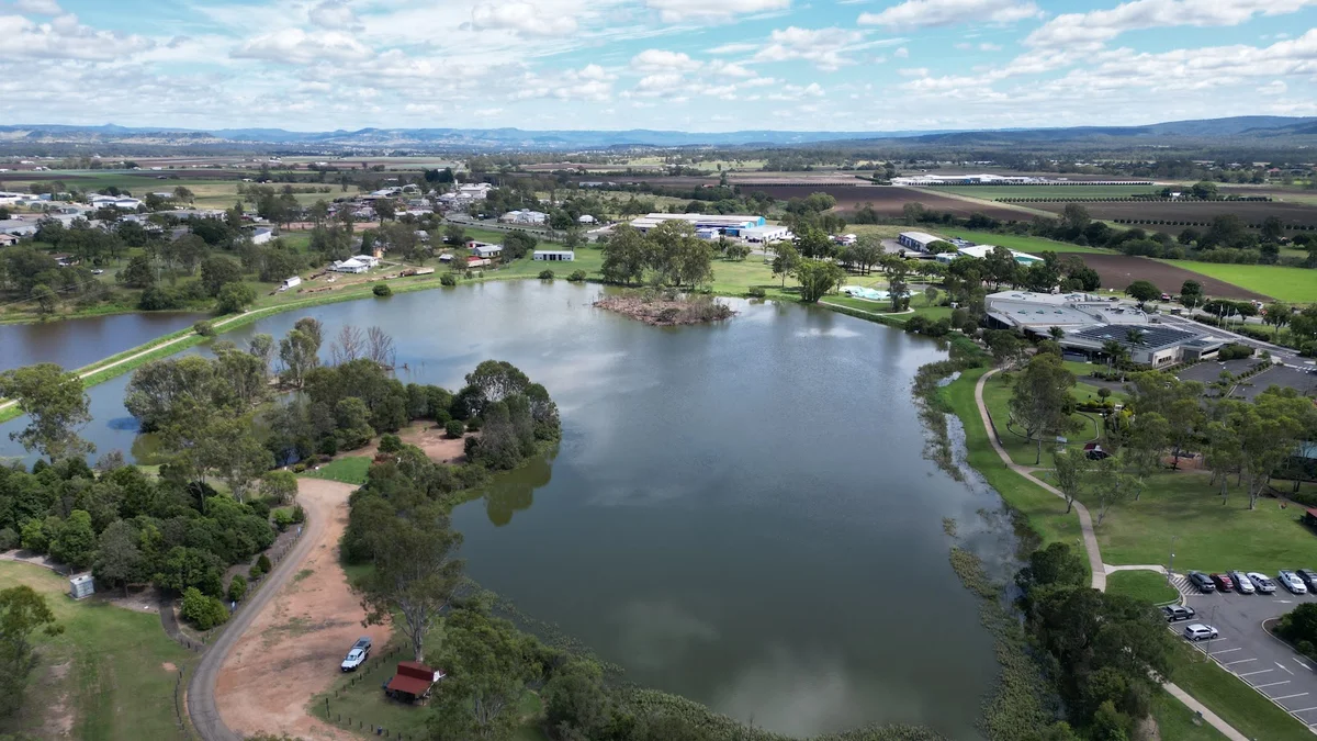 Lake Apex Visitor Information Centre - Ask AI | mindtrip