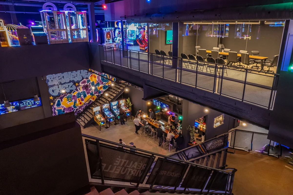 FUNHUB Montreal (Centre-ville) | What to Know Before You Go