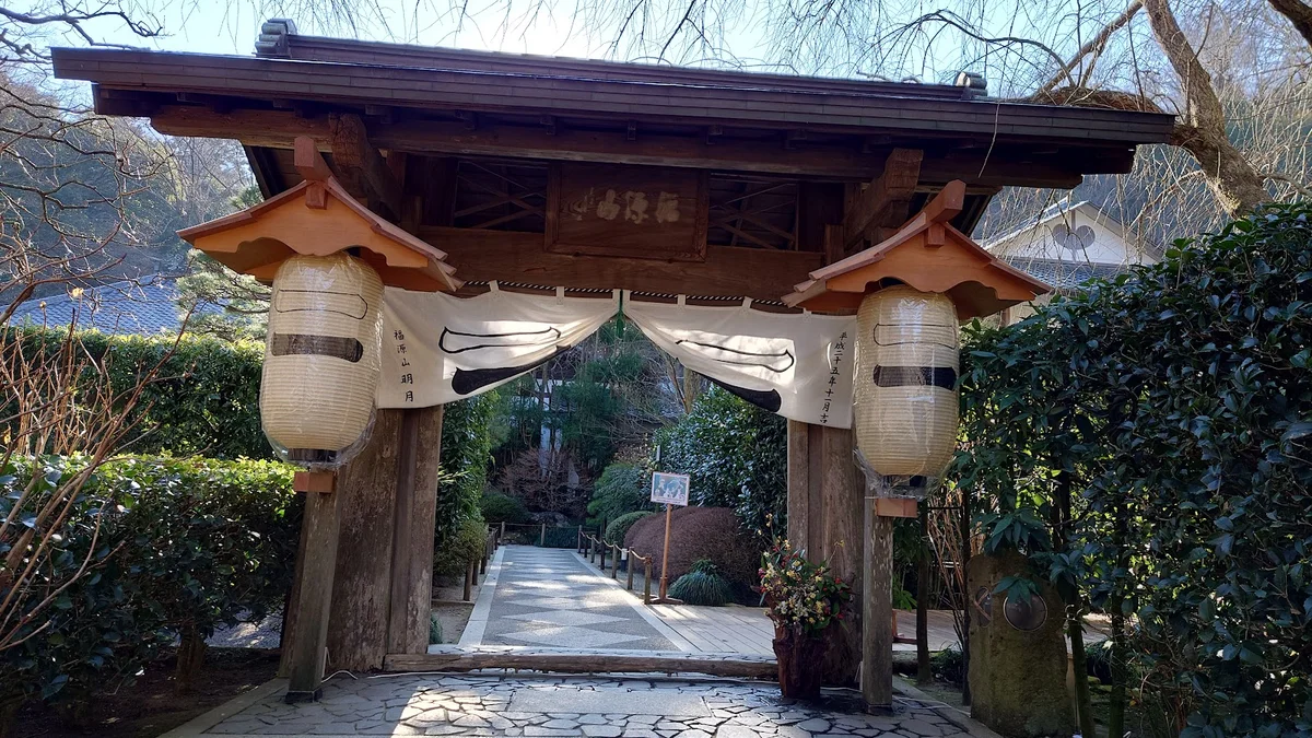 The Rabbit and the Tortoise in Kamakura - Ask AI | mindtrip