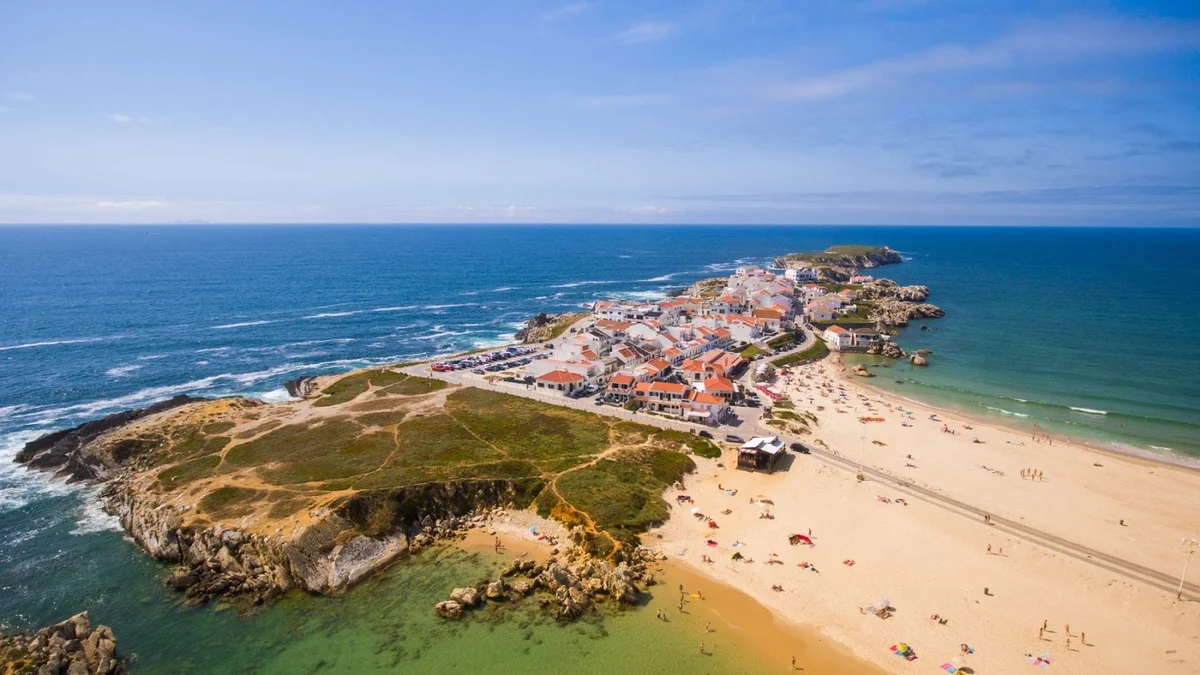 Baleal Beach in Peniche, Leiria - Ask AI | mindtrip