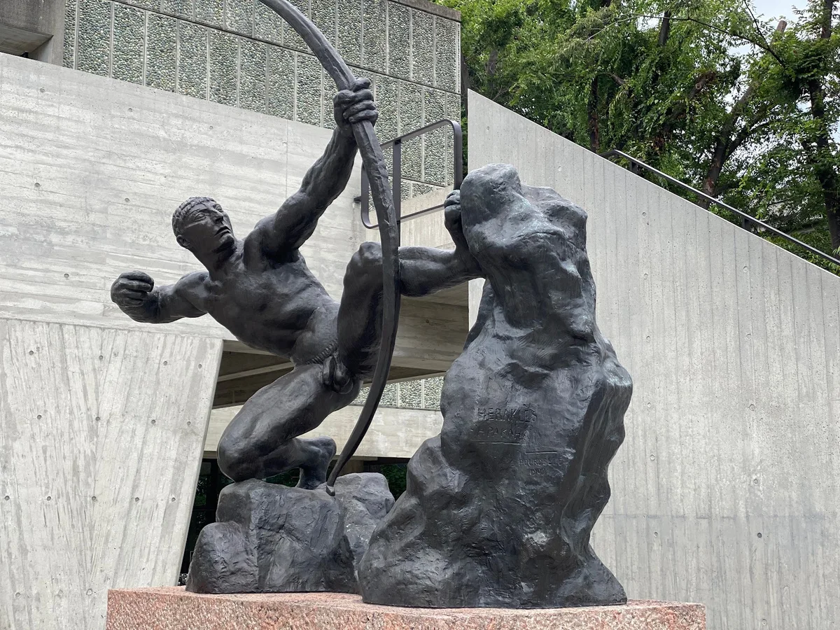 Seiichiro Yasui Statue in Tokyo - Ask AI | mindtrip